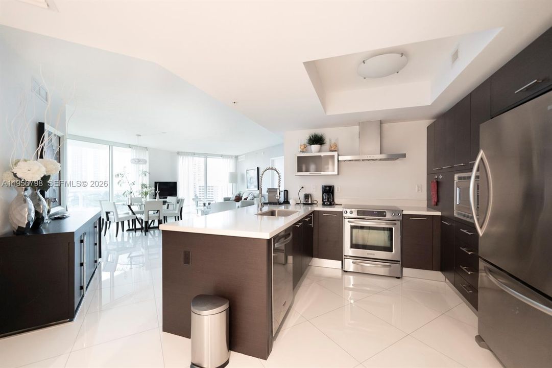 For Sale: $850,000 (3 beds, 2 baths, 1447 Square Feet)