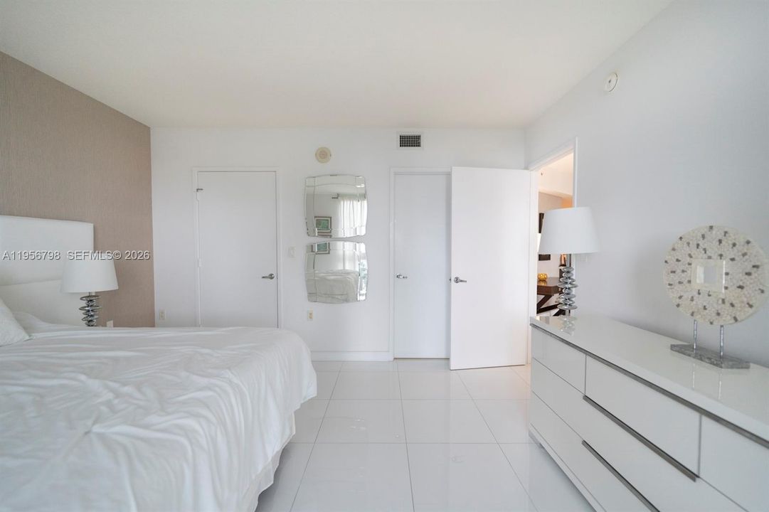 For Sale: $850,000 (3 beds, 2 baths, 1447 Square Feet)