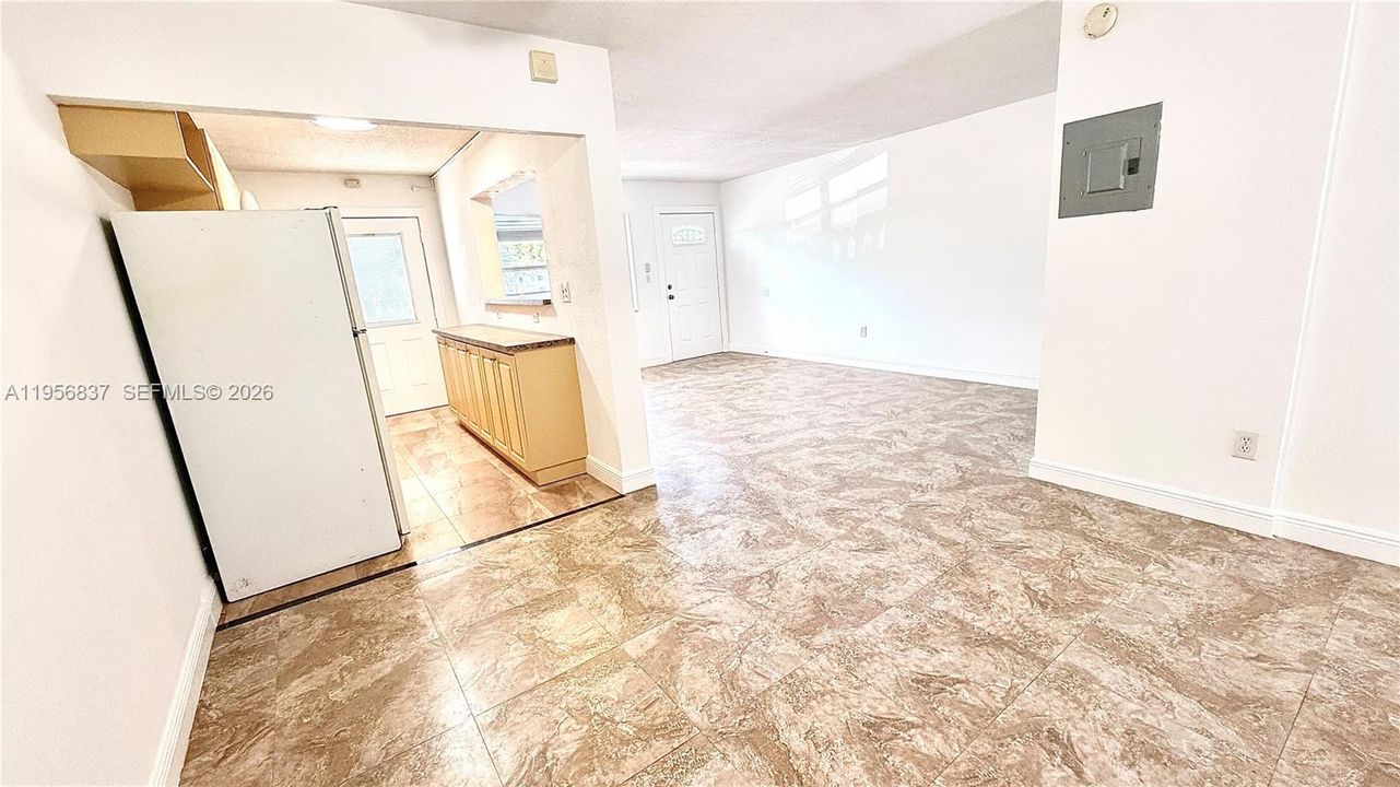 Activo con contrato: $104,000 (1 camas, 1 baños, 692 Pies cuadrados)