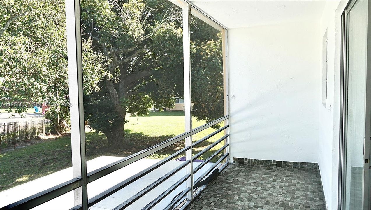 Activo con contrato: $104,000 (1 camas, 1 baños, 692 Pies cuadrados)
