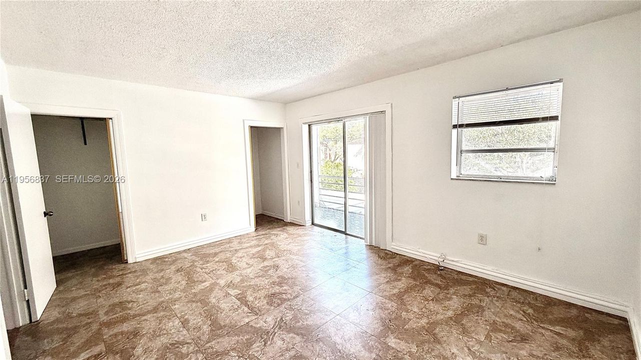 Activo con contrato: $104,000 (1 camas, 1 baños, 692 Pies cuadrados)