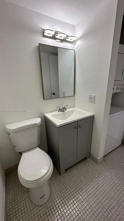 For Sale: $74,000 (1 beds, 1 baths, 783 Square Feet)