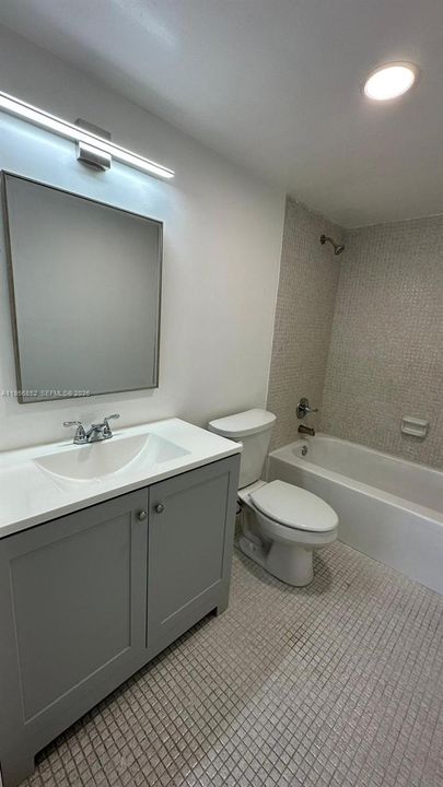 For Sale: $74,000 (1 beds, 1 baths, 783 Square Feet)