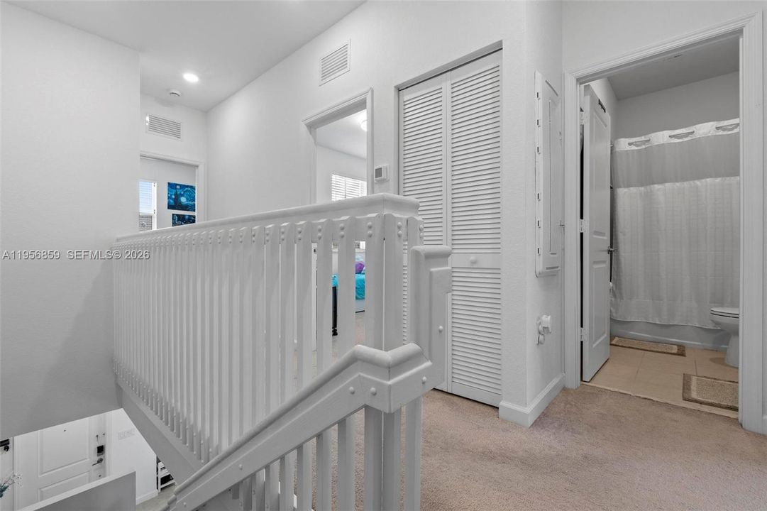 На продажу: $529,999 (3 спален, 2 ванн, 1545 Квадратных фут)