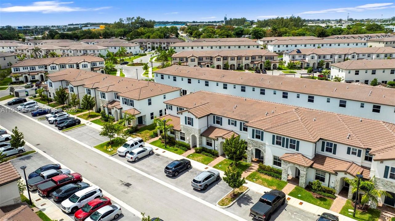 На продажу: $529,999 (3 спален, 2 ванн, 1545 Квадратных фут)