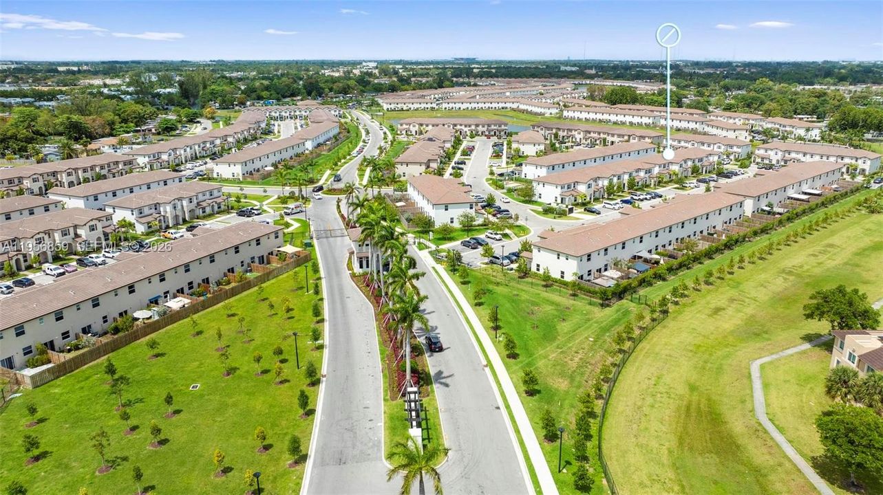 На продажу: $529,999 (3 спален, 2 ванн, 1545 Квадратных фут)