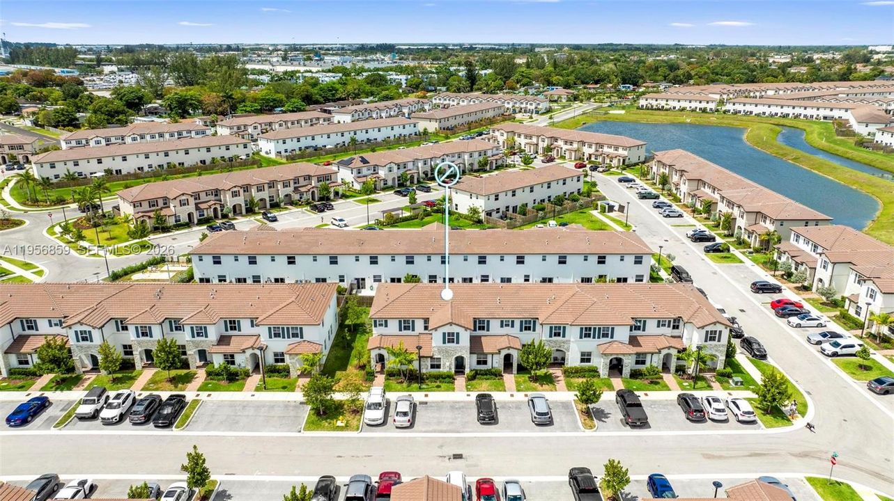 На продажу: $529,999 (3 спален, 2 ванн, 1545 Квадратных фут)