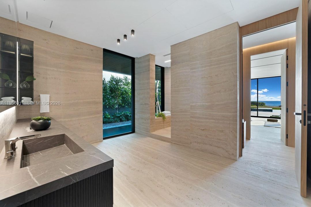 For Sale: $79,500,000 (7 beds, 12 baths, 17507 Square Feet)