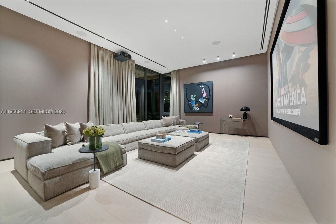 For Sale: $79,500,000 (7 beds, 12 baths, 17507 Square Feet)