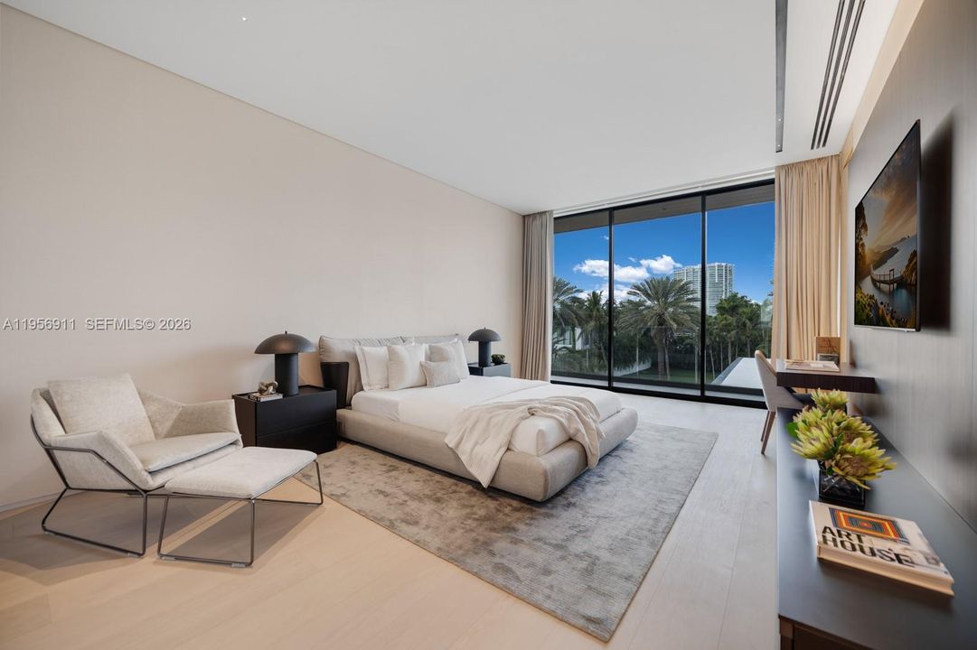 For Sale: $79,500,000 (7 beds, 12 baths, 17507 Square Feet)