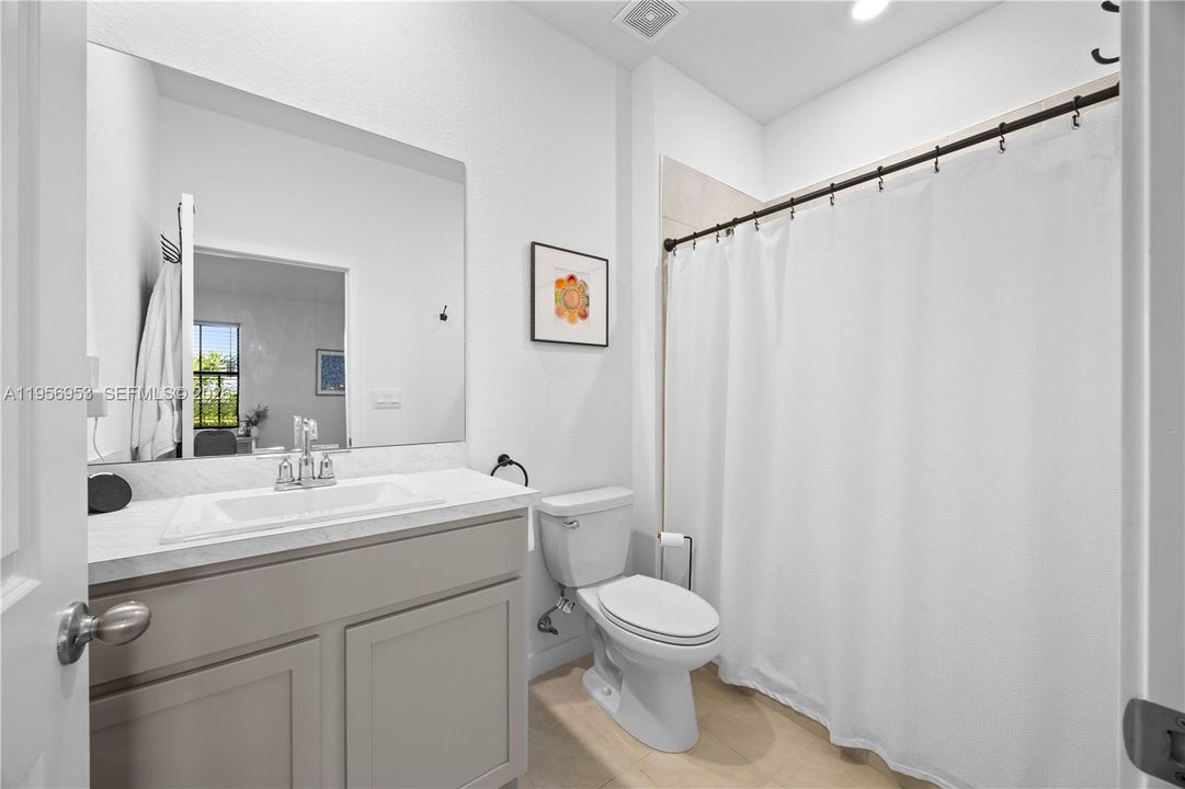 For Sale: $479,000 (3 beds, 2 baths, 1597 Square Feet)
