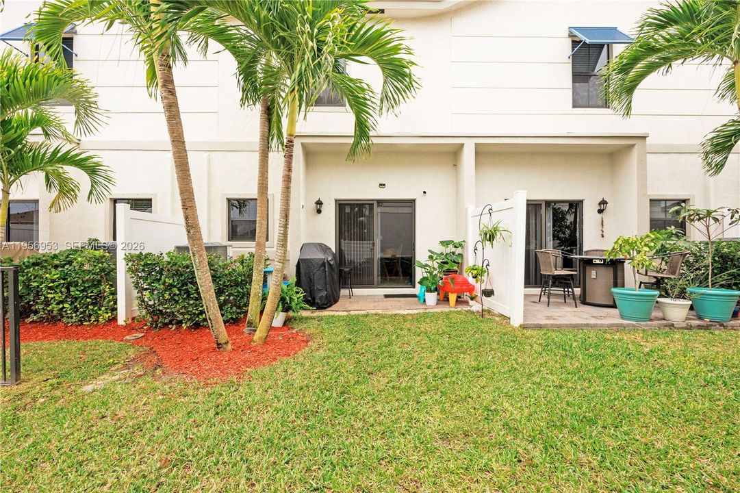 For Sale: $479,000 (3 beds, 2 baths, 1597 Square Feet)