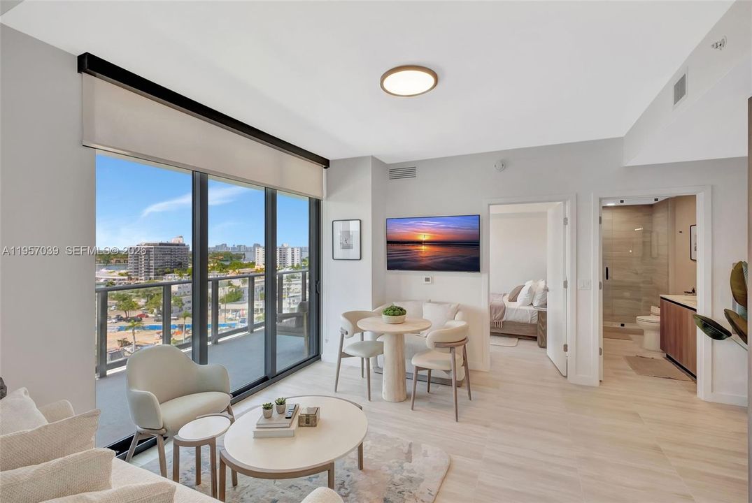 For Sale: $1,295,000 (2 beds, 2 baths, 802 Square Feet)