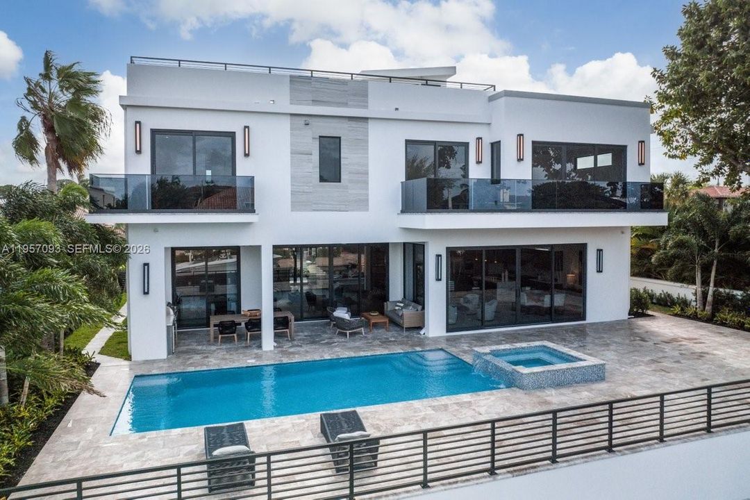 For Sale: $7,750,000 (6 beds, 5 baths, 4910 Square Feet)