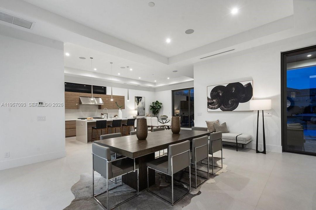 For Sale: $7,750,000 (6 beds, 5 baths, 4910 Square Feet)