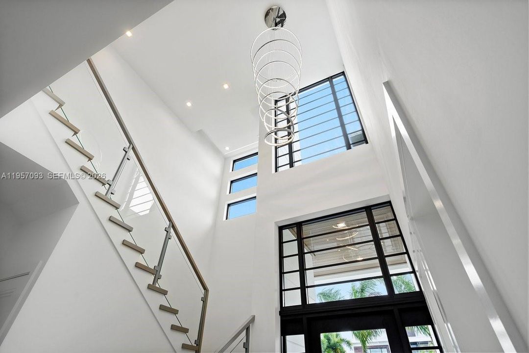 For Sale: $7,750,000 (6 beds, 5 baths, 4910 Square Feet)