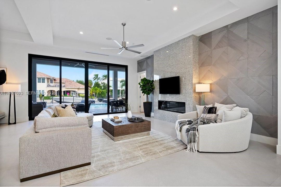 For Sale: $7,750,000 (6 beds, 5 baths, 4910 Square Feet)