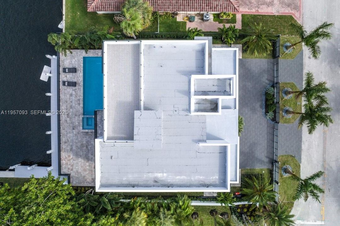 For Sale: $7,750,000 (6 beds, 5 baths, 4910 Square Feet)