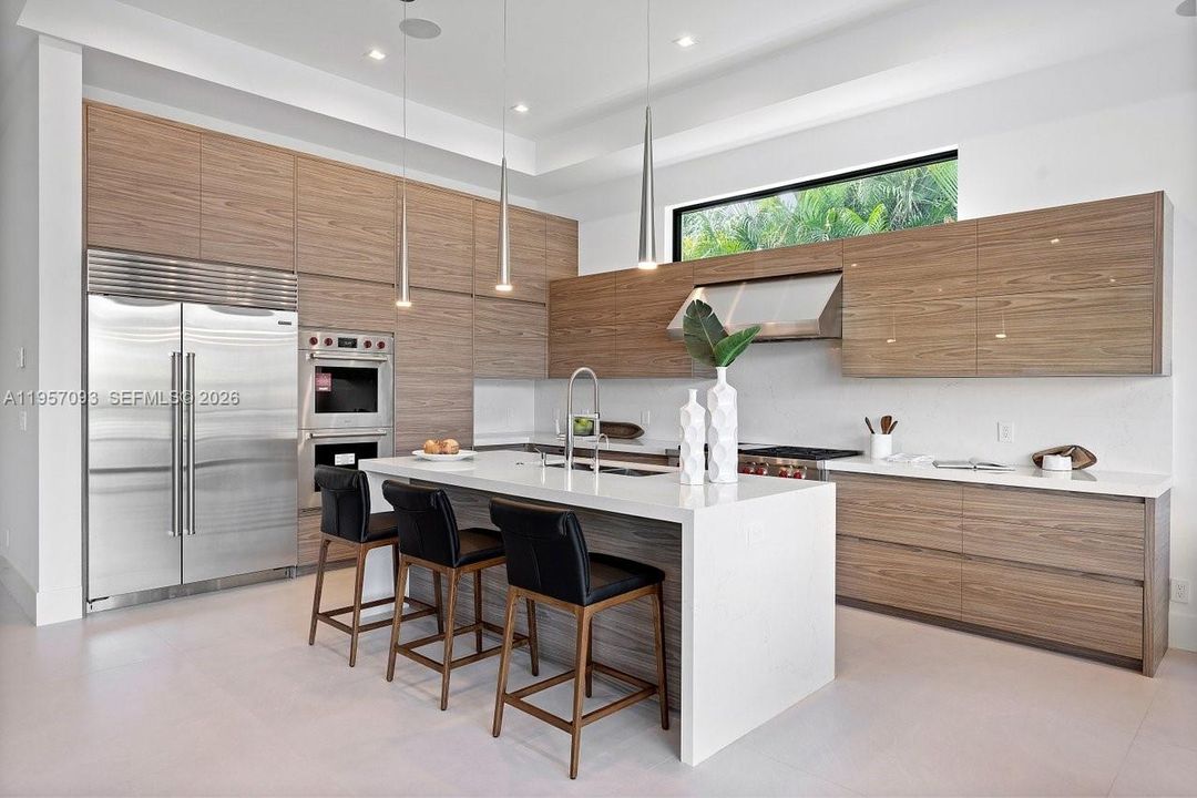 For Sale: $7,750,000 (6 beds, 5 baths, 4910 Square Feet)