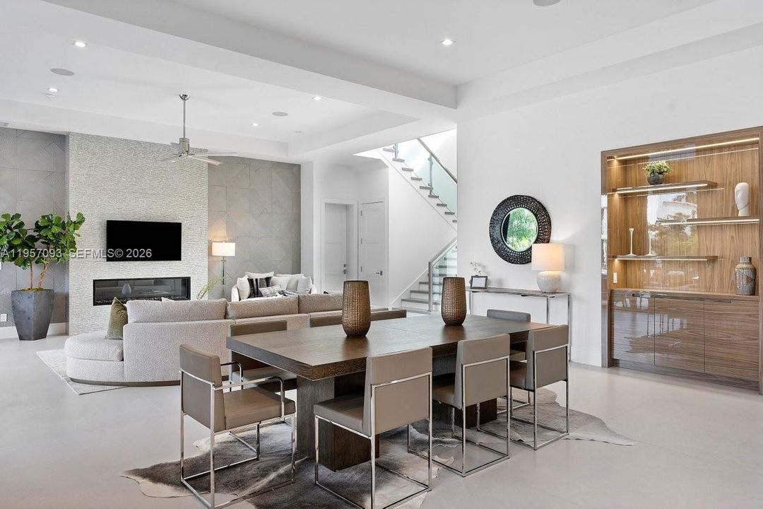 For Sale: $7,750,000 (6 beds, 5 baths, 4910 Square Feet)