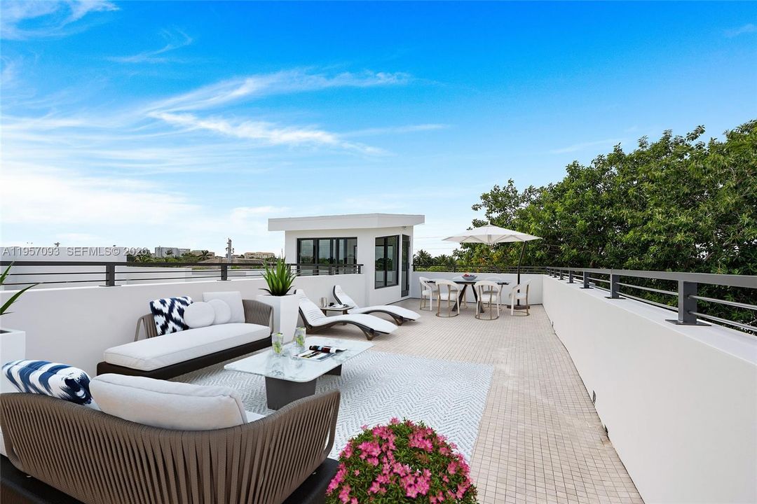 For Sale: $7,750,000 (6 beds, 5 baths, 4910 Square Feet)