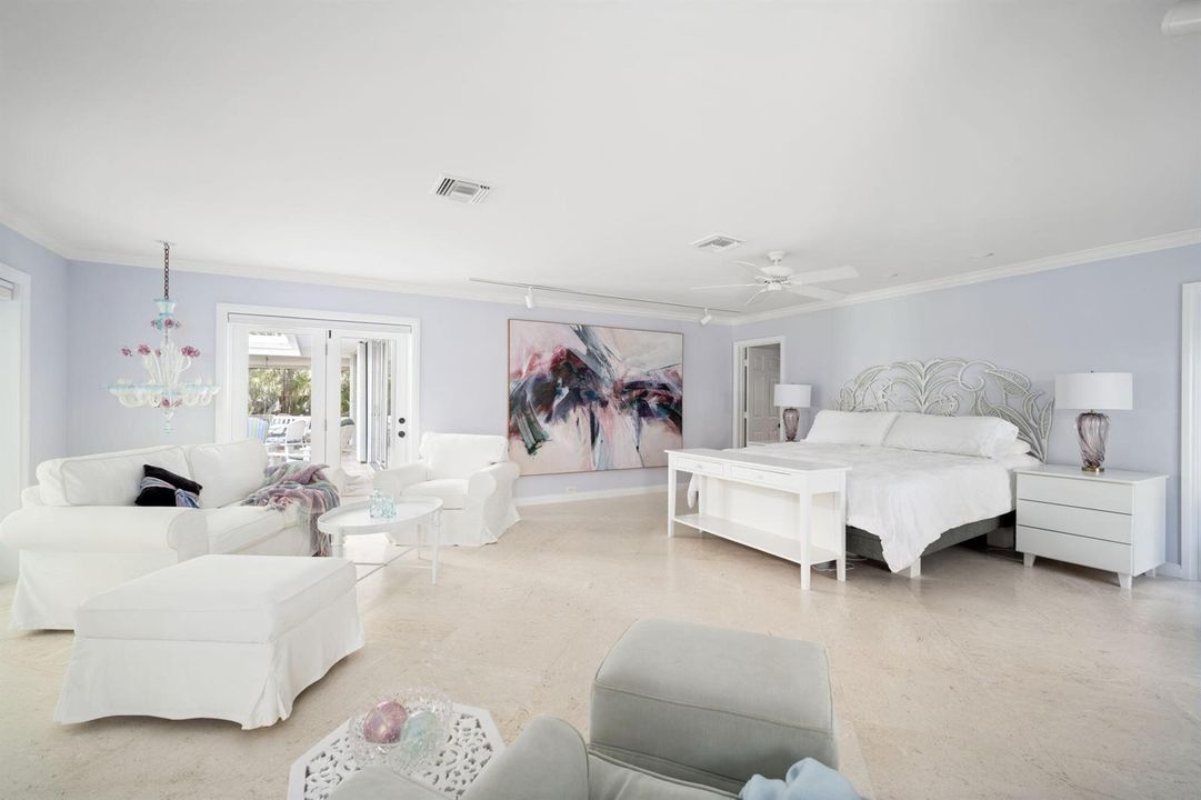 13 Primary bedroom