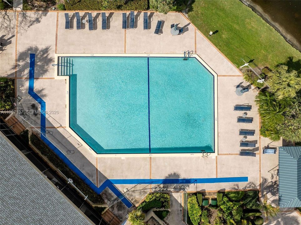 Activo con contrato: $379,000 (2 camas, 2 baños, 1459 Pies cuadrados)