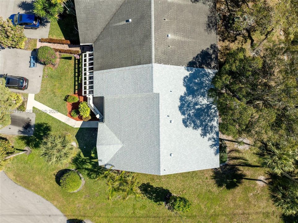 Activo con contrato: $379,000 (2 camas, 2 baños, 1459 Pies cuadrados)