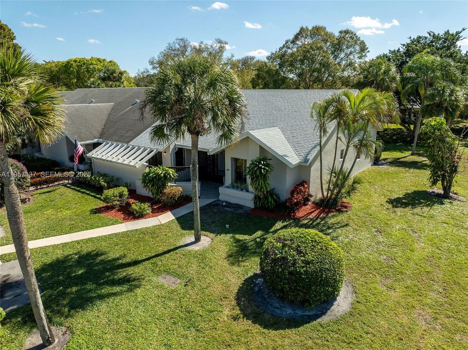 Activo con contrato: $379,000 (2 camas, 2 baños, 1459 Pies cuadrados)