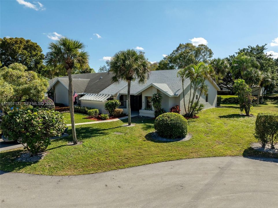 Activo con contrato: $379,000 (2 camas, 2 baños, 1459 Pies cuadrados)