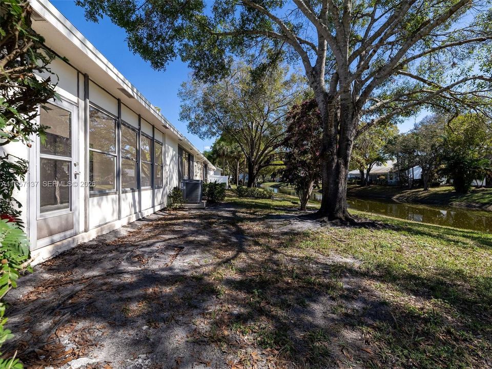 Activo con contrato: $379,000 (2 camas, 2 baños, 1459 Pies cuadrados)