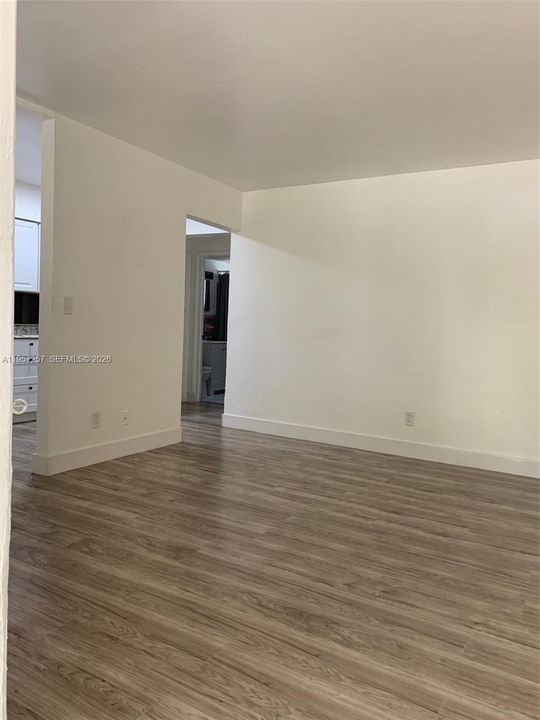 Recientemente alquilado: $1,500 (1 camas, 1 baños, 9234 Pies cuadrados)