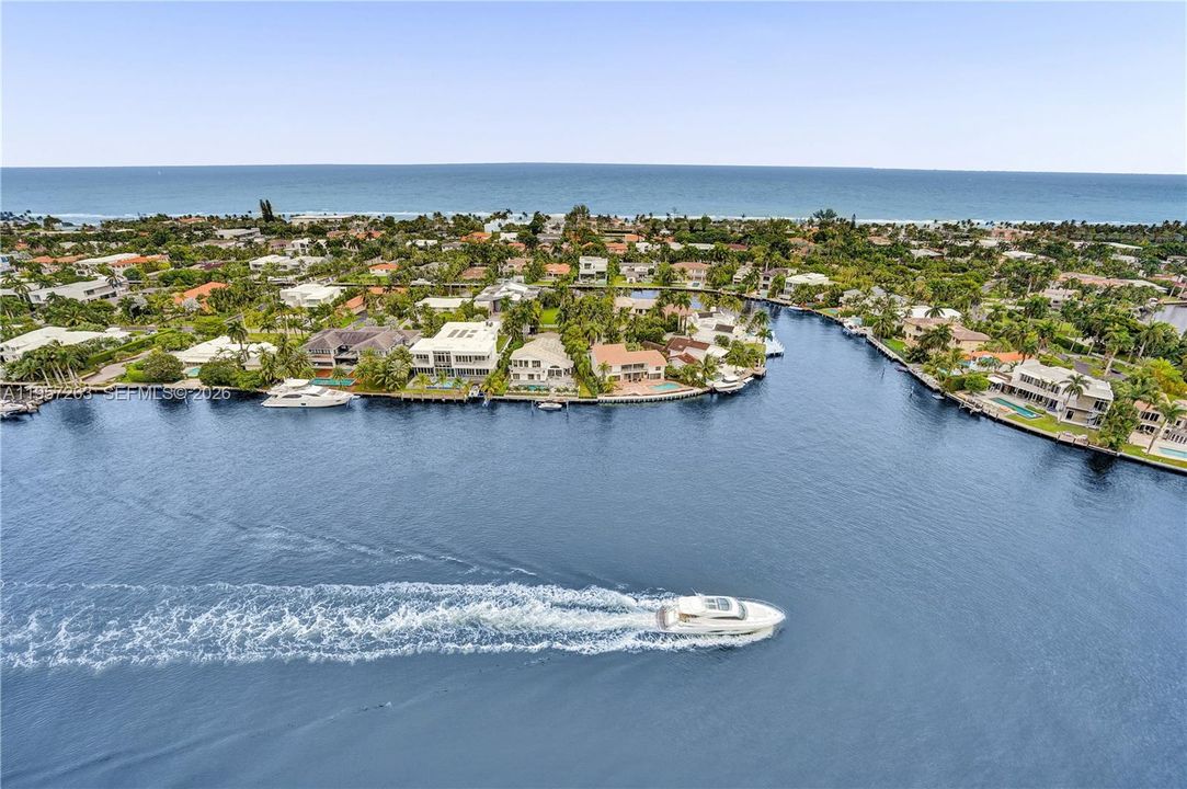 Vendido Recientemente: $1,635,000 (3 camas, 3 baños, 3264 Pies cuadrados)