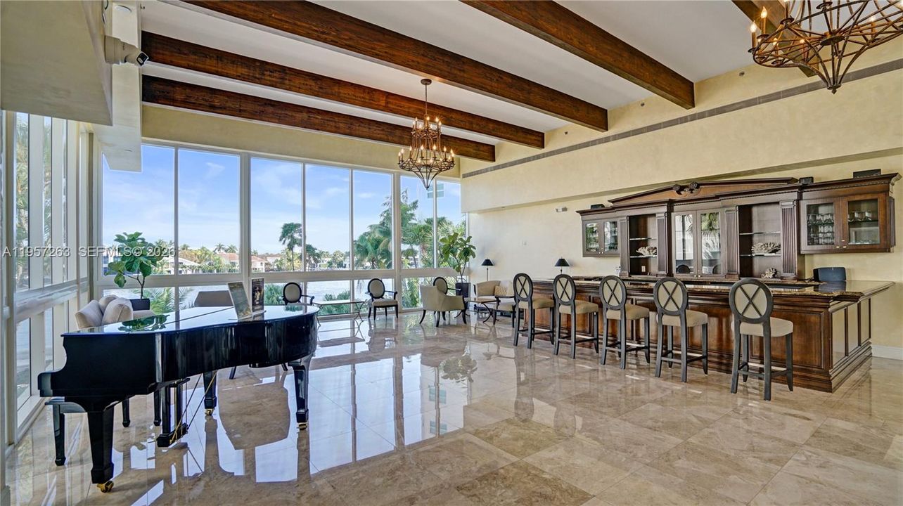 Vendido Recientemente: $1,635,000 (3 camas, 3 baños, 3264 Pies cuadrados)