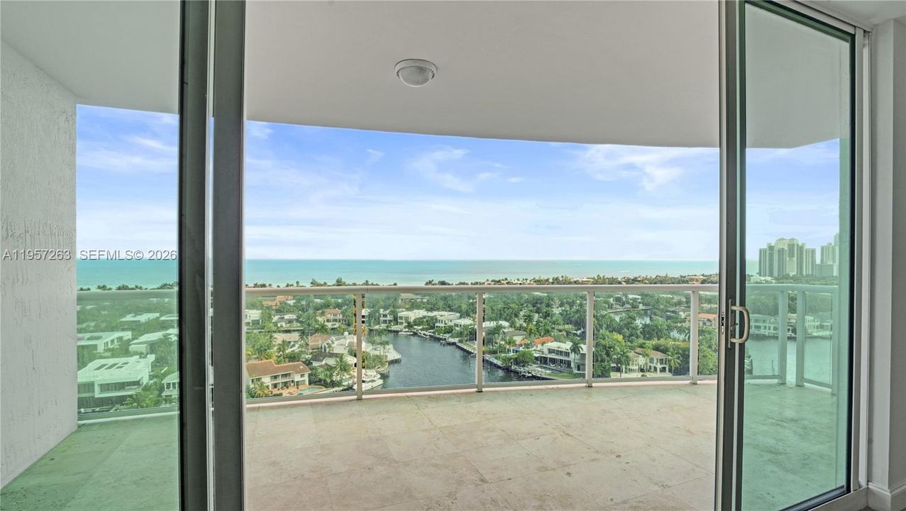 Vendido Recientemente: $1,635,000 (3 camas, 3 baños, 3264 Pies cuadrados)
