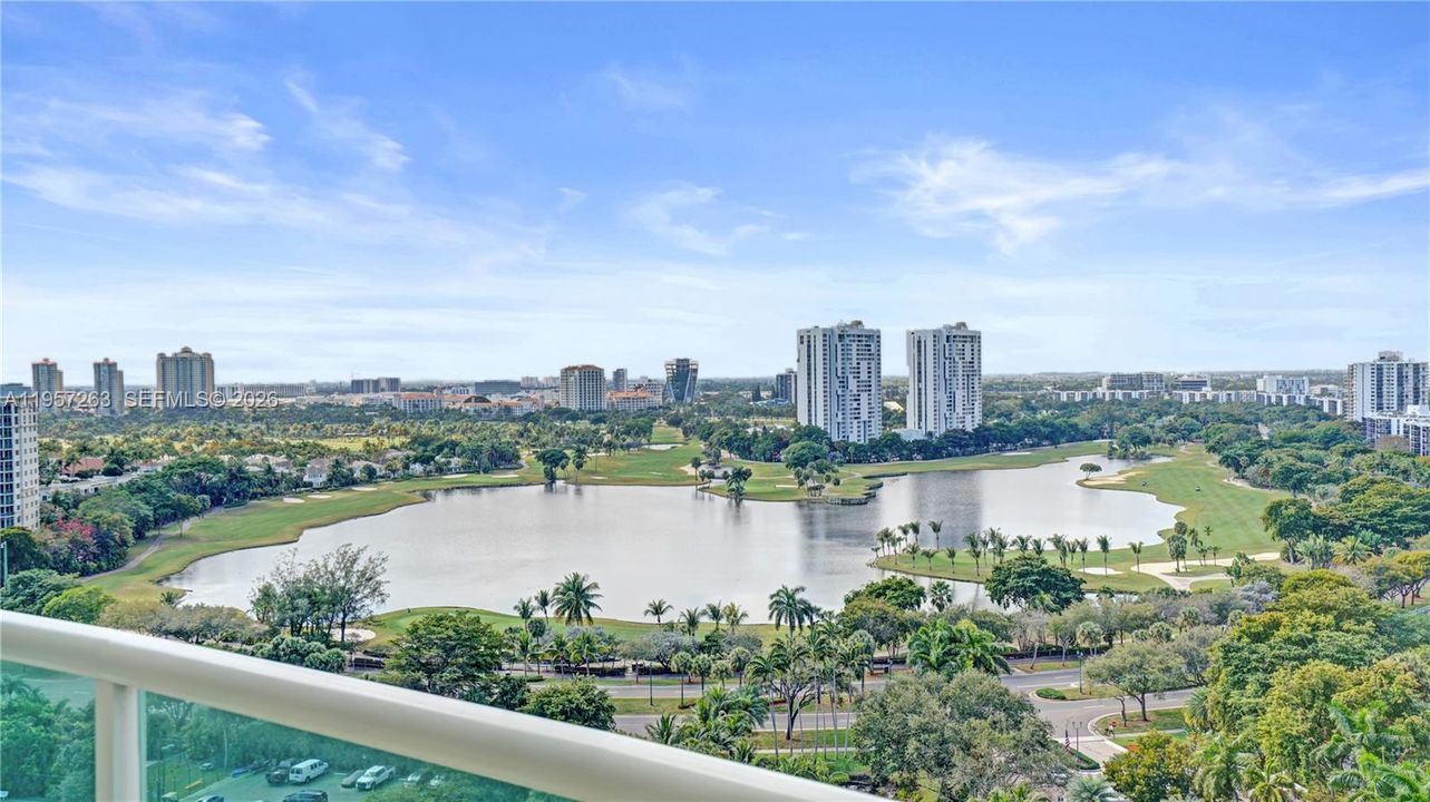 Vendido Recientemente: $1,635,000 (3 camas, 3 baños, 3264 Pies cuadrados)