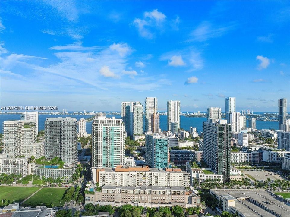 For Sale: $619,000 (2 beds, 2 baths, 1215 Square Feet)