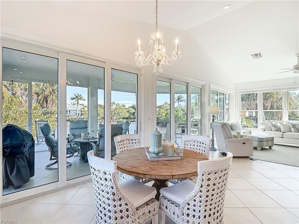 For Sale: $1,900,000 (3 beds, 2 baths, 2005 Square Feet)