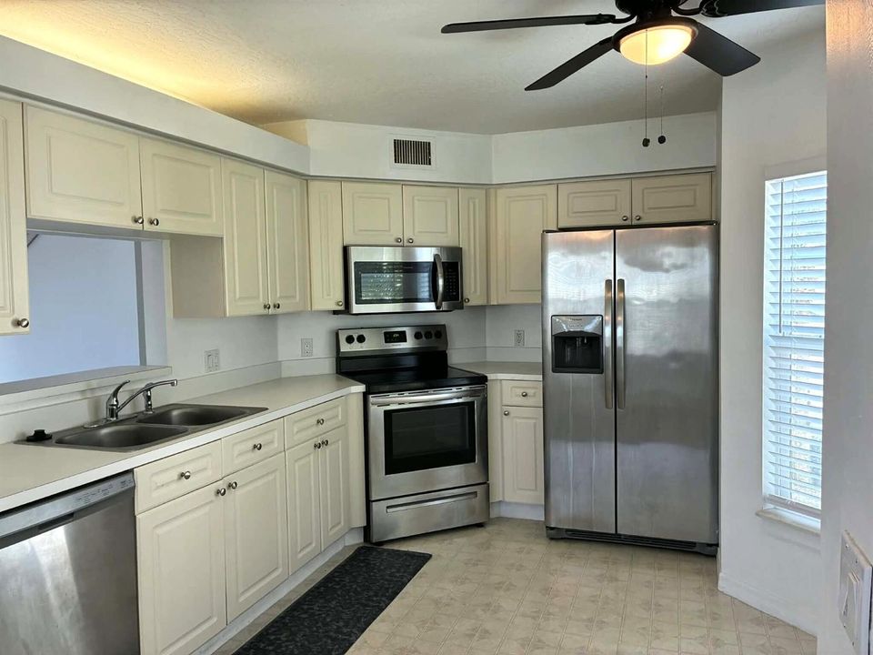 Kitchen with Stainless