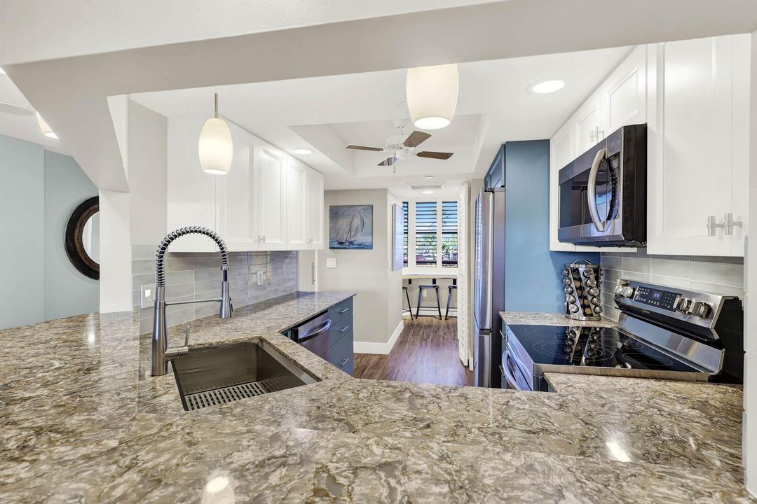 024_-_Kitchen_4