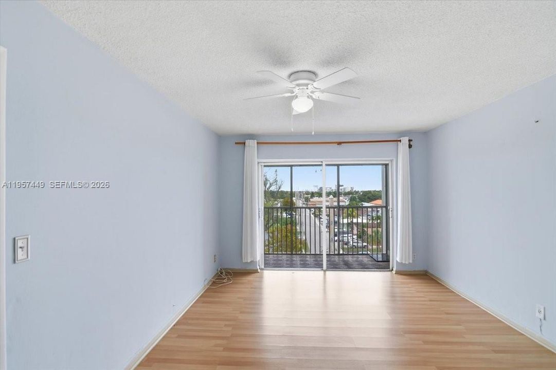 En Venta: $158,000 (1 camas, 1 baños, 770 Pies cuadrados)