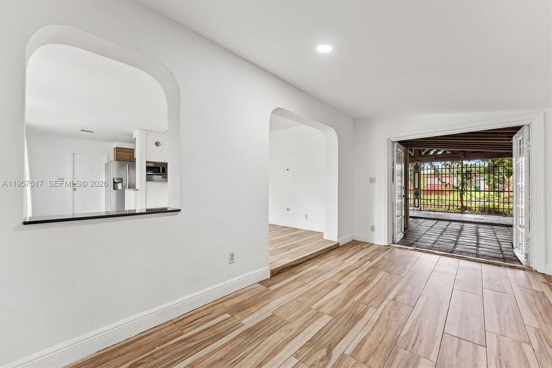 En Venta: $395,000 (3 camas, 2 baños, 914 Pies cuadrados)