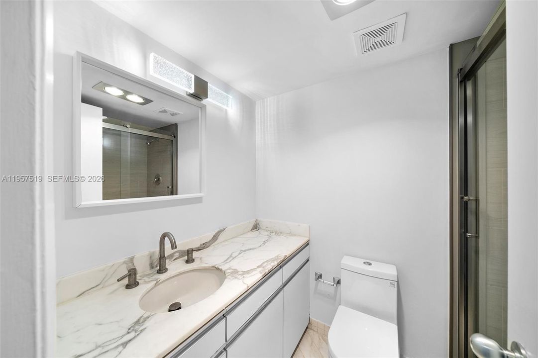 Activo con contrato: $949,000 (2 camas, 2 baños, 1190 Pies cuadrados)