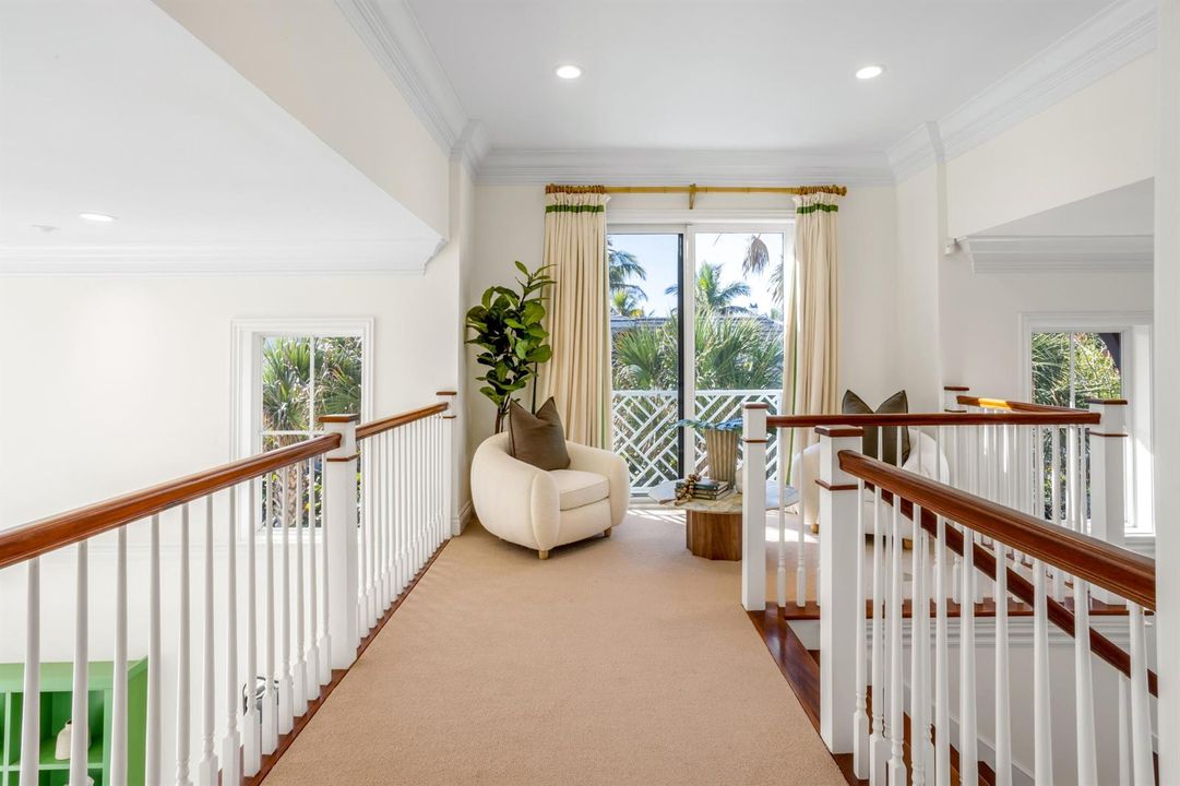 mls_LANDING_NOOK_EB