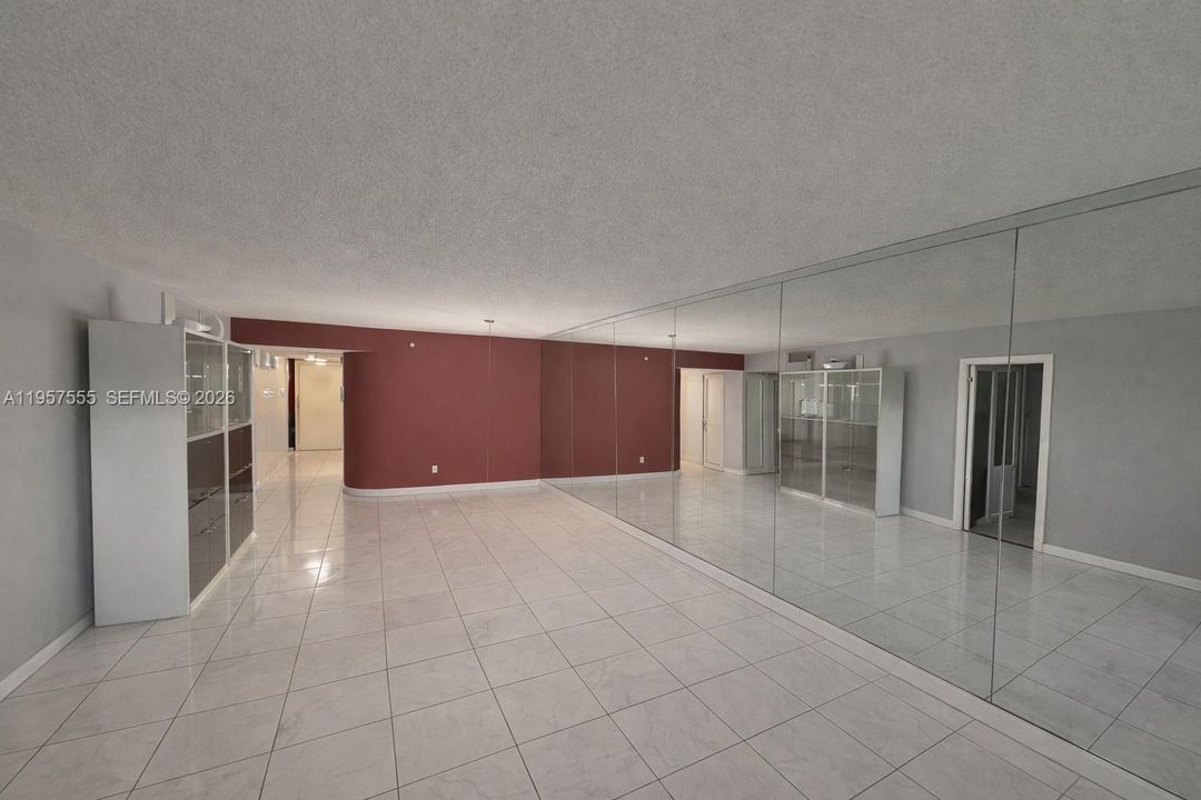 For Sale: $72,495 (2 beds, 2 baths, 1260 Square Feet)