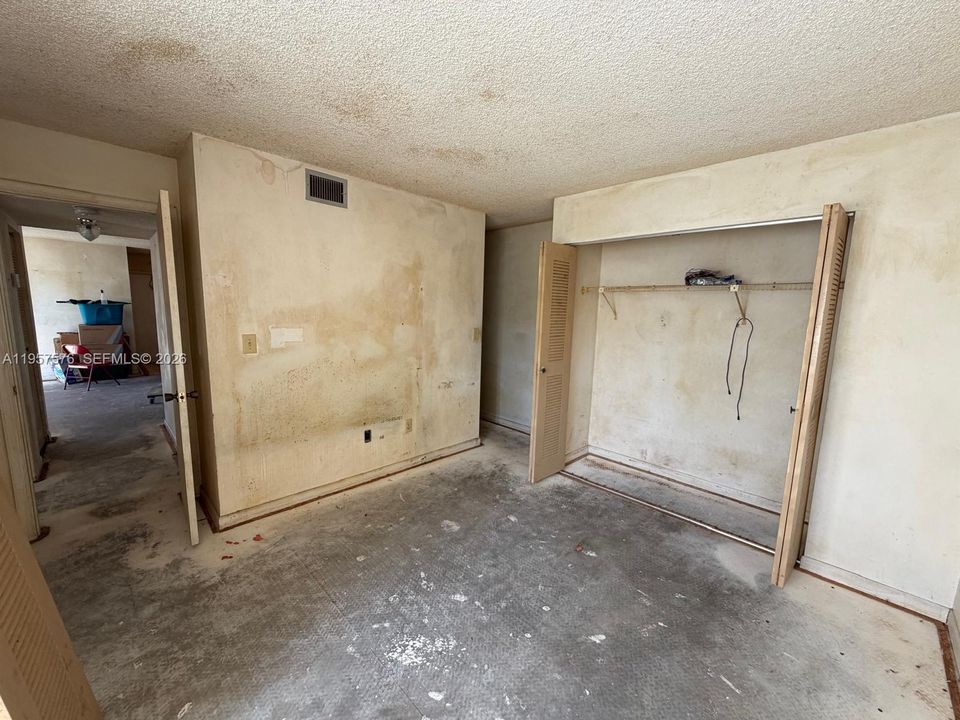 Activo con contrato: $160,000 (2 camas, 2 baños, 816 Pies cuadrados)