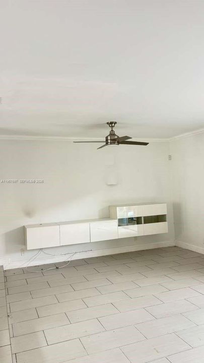 Activo con contrato: $190,000 (3 camas, 2 baños, 1690 Pies cuadrados)