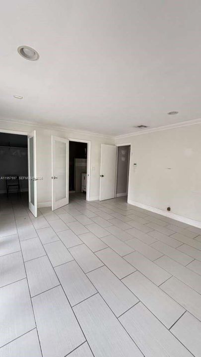 Activo con contrato: $190,000 (3 camas, 2 baños, 1690 Pies cuadrados)