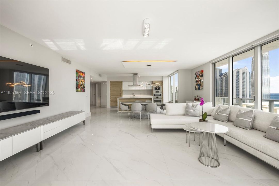 For Sale: $1,899,000 (3 beds, 3 baths, 1892 Square Feet)