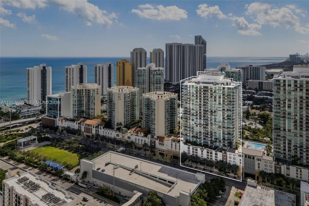 For Sale: $1,899,000 (3 beds, 3 baths, 1892 Square Feet)
